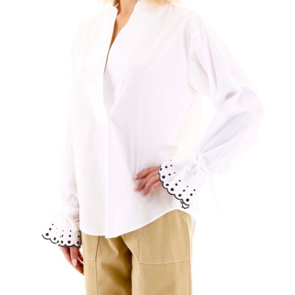 Gorgeous blouse with embroidered sleeves - Picture 2 of 7